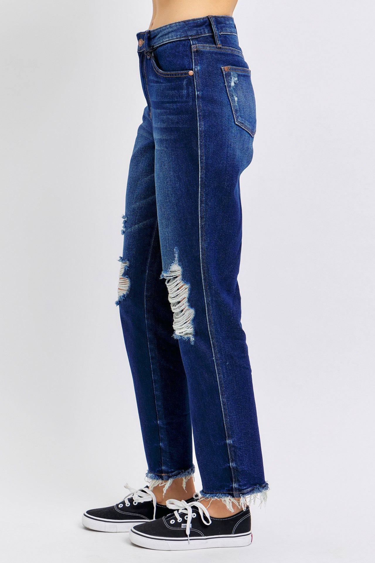 Judy Blue HW Distressed Straight Jeans