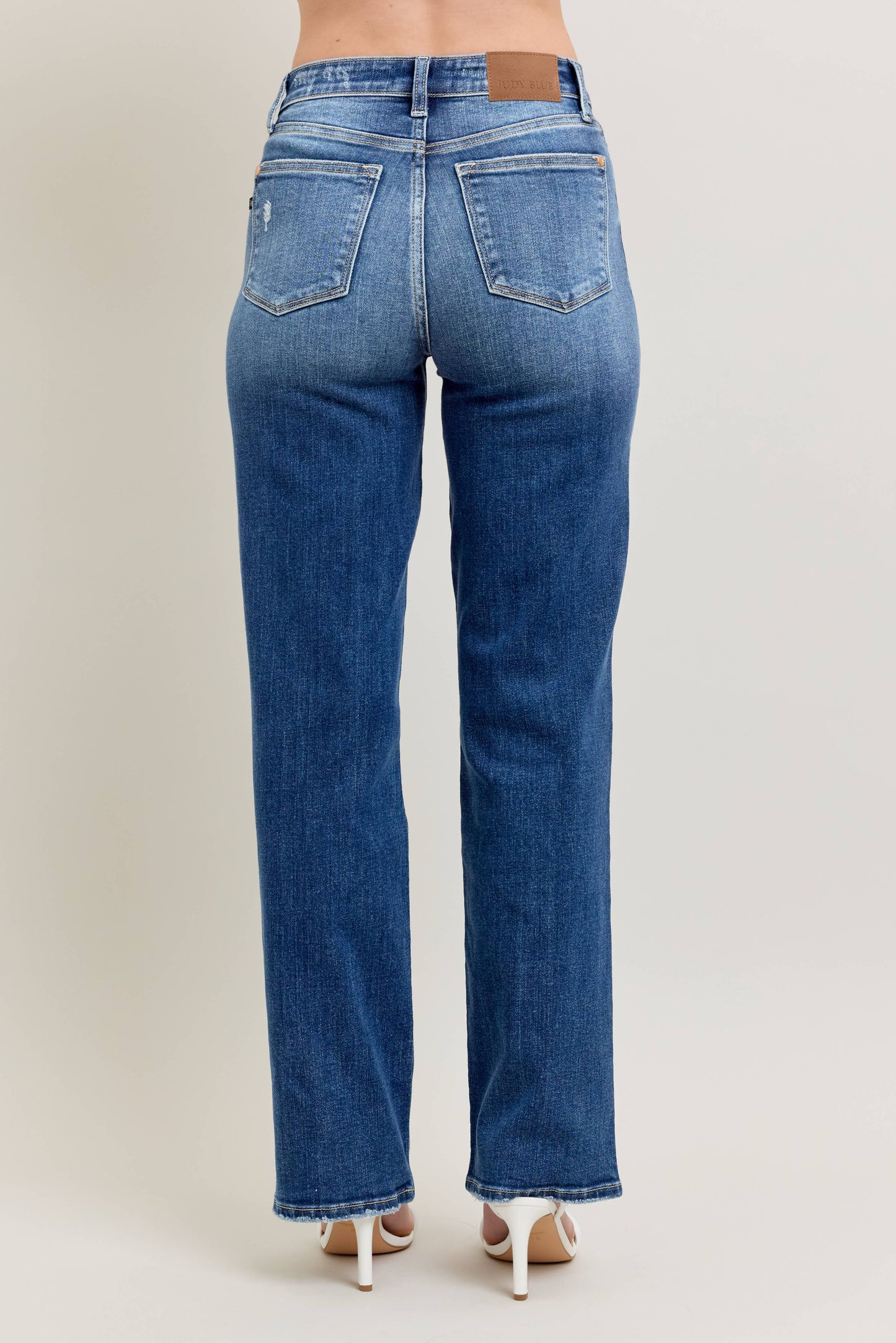 Dark Wash 90's Straight Leg