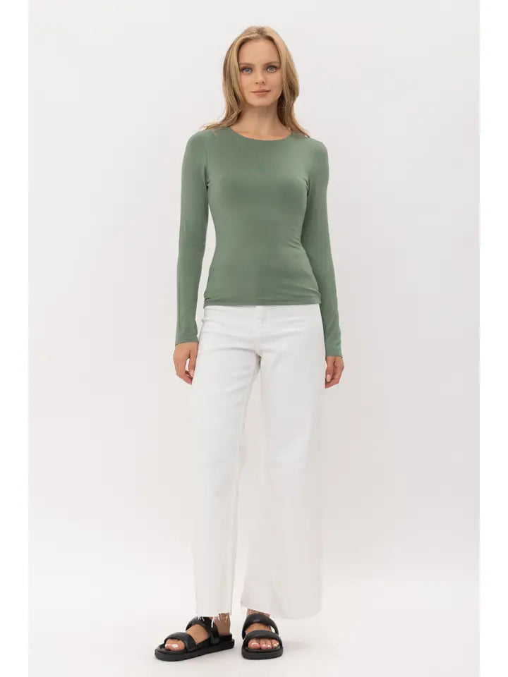 Essential Long Sleeve Top