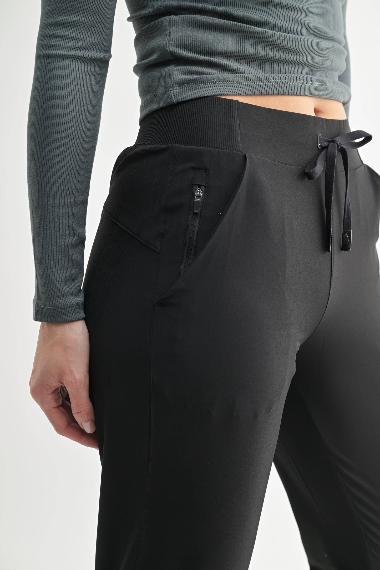 Abby Capri Joggers