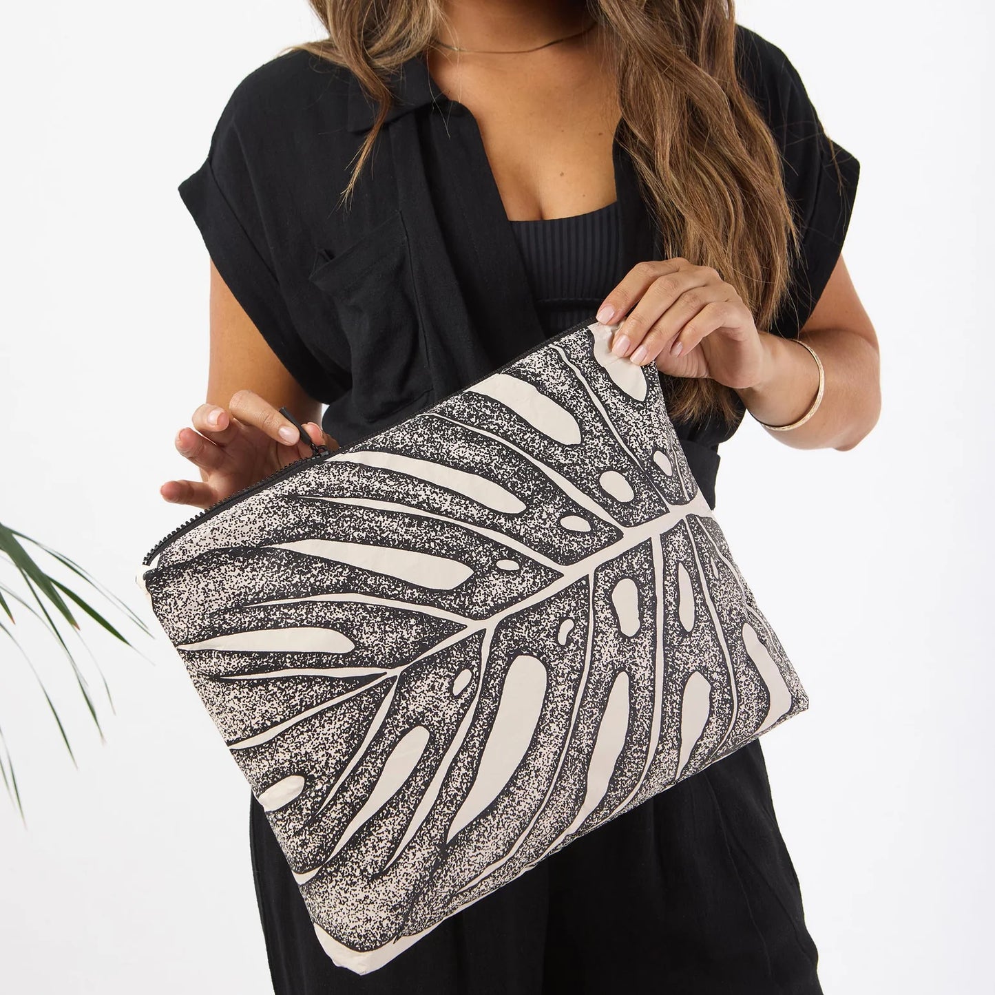 Deliciosa Max Pouch