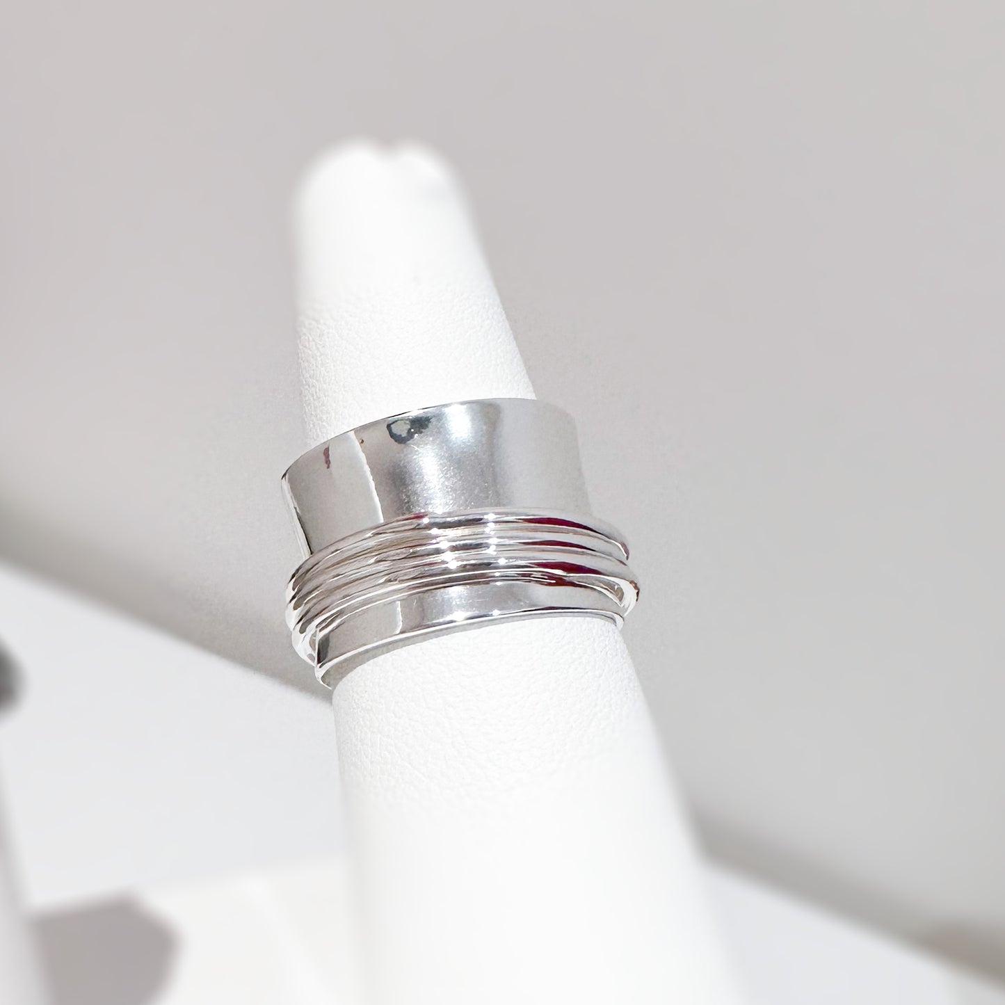 Spin Ring