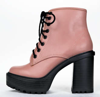 Bamboo Chunky Heel Boot-Mauve