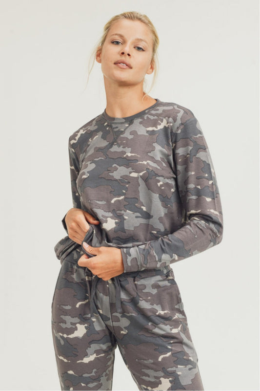 Camo Pullover