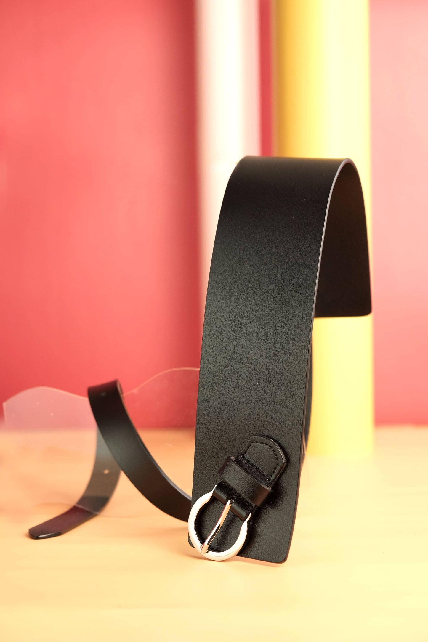 Horseshoe Buckle Belt - Black